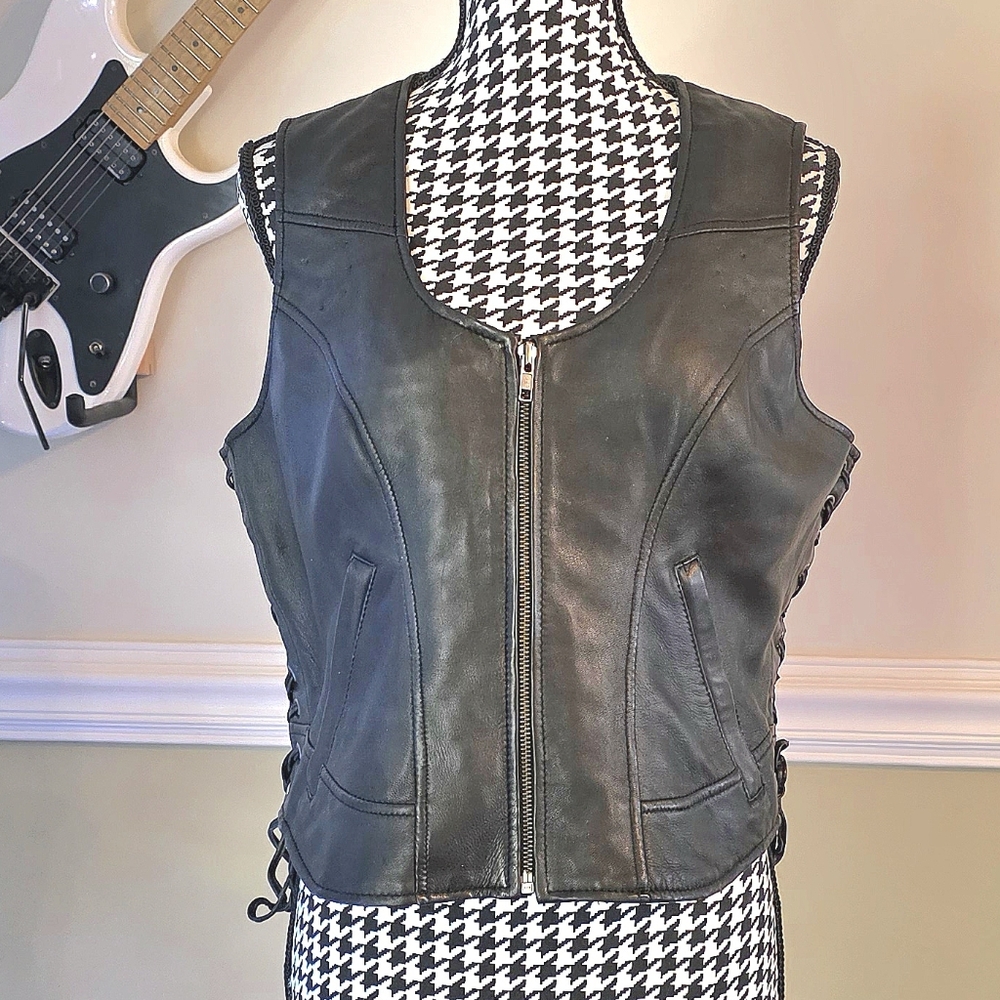FIRST CLASSICS LADY RIDERS LEATHER VEST